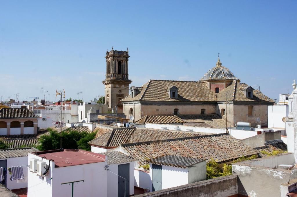 Pension Perez Montilla Севилья Экстерьер фото