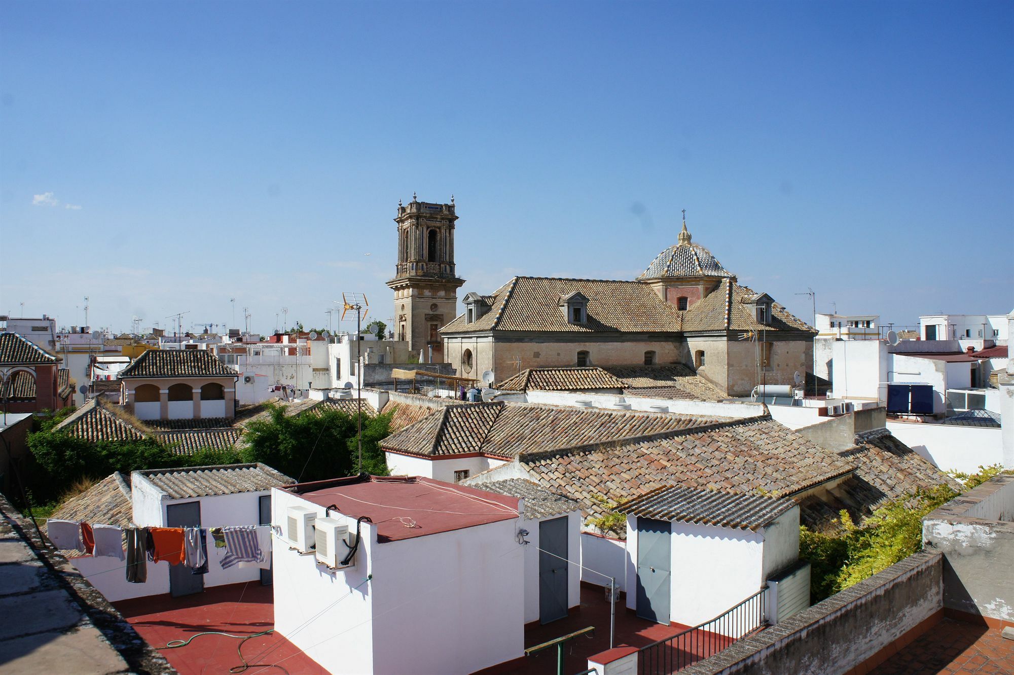 Pension Perez Montilla Севилья Экстерьер фото